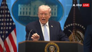 एक तरफ बातचीत और दूसरी तरफ होर्मुज पर नाकेबंदी… ईरान पर कैसे तीन तरफ से अटैक कर रहे ट्रंप?