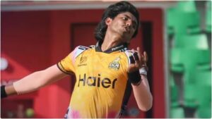 IPL में ही बिजी रह गए आप, PSL में 18 साल के गेंदबाज ने हैट्रिक लेकर काटा बवाल