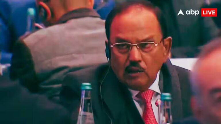 सत्ता कुछ हाथों में सिमटी…मॉस्को में NSA डोभाल का सीधा संदेश, आतंकवाद पर दुनिया को दो टूक सत्ता कुछ हाथों में सिमटी…मॉस्को में NSA डोभाल का सीधा संदेश, आतंकवाद पर दुनिया को दो टूक