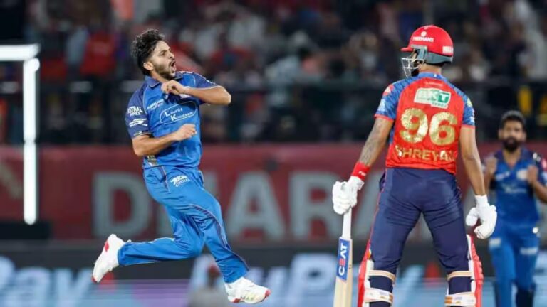 18 गेंदों की आंधी, खूब बरसे चौके-छक्के, खराब शुरुआत के बाद PBKS ने बनाए 209 रन 18 गेंदों की आंधी, खूब बरसे चौके-छक्के, खराब शुरुआत के बाद PBKS ने बनाए 209 रन
