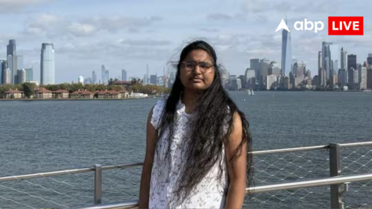 अमेरिका के शिकागो में बड़ा हादसा, खाई में गिरी मिनी वैन, 25 साल की भारतीय छात्रा की मौत अमेरिका के शिकागो में बड़ा हादसा, खाई में गिरी मिनी वैन, 25 साल की भारतीय छात्रा की मौत