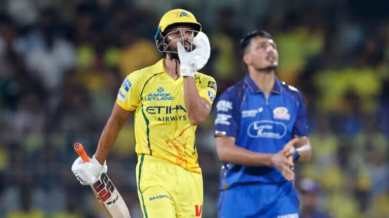 MI की एक और शर्मनाक हार, अब प्लेऑफ से बाहर! चेपॉक में CSK ने 8 विकेट से धो डाला