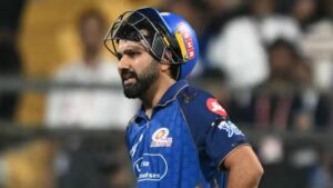 रोहित शर्मा के शॉट पर ग्राउंड स्टाफ को लगी गेंद, फिर हिटमैन ने किया कुछ ऐसा; जीता दिल