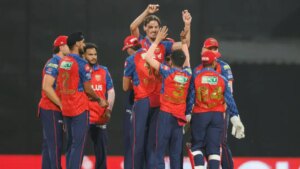 श्रेयस अय्यर की पंजाब किंग्स का हुआ पत्ता साफ? लगातार 5 हार के बाद क्या है प्लेऑफ का समीकरण