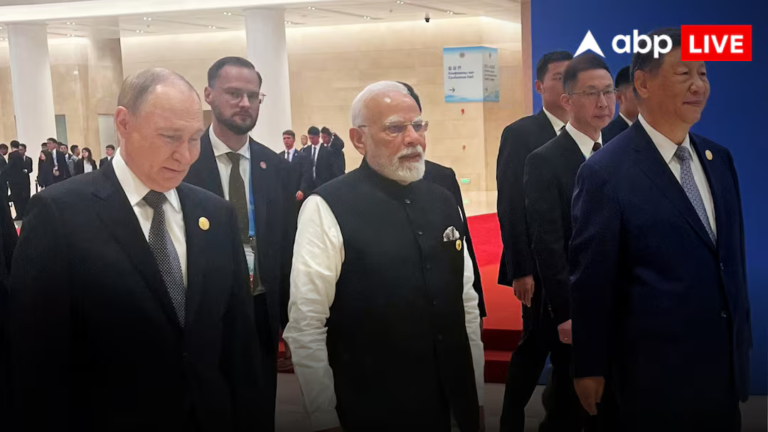 भारत-रूस-चीन की तिकड़ी फिर दिखेगी साथ! BRICS में जो होगा…वो होगा असली ग्लोबल पावर बैलेंस भारत-रूस-चीन की तिकड़ी फिर दिखेगी साथ! BRICS में जो होगा…वो होगा असली ग्लोबल पावर बैलेंस