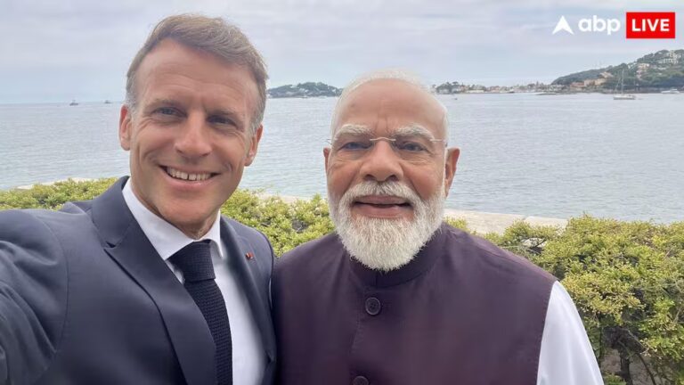 पीएम मोदी संग सेल्फी, गले मिले, मजबूत बॉन्डिंग, पीछे बज रहा आरी आरी आरी… मैक्रों ने शेयर किया