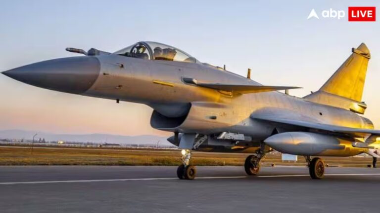 9-0 से चीनी J-10C फाइटर जेट से यूरोफाइटर को शिकस्त मिलने का दावा, ड्रैगन फिर फैला रहा झूठ 9-0 से चीनी J-10C फाइटर जेट से यूरोफाइटर को शिकस्त मिलने का दावा, ड्रैगन फिर फैला रहा झूठ