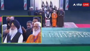 मजहब की दीवारें टूटीं! हिंदू-सिख धर्मगुरू भी पहुंचे ईरान, खामेनेई के ताबूत के सामने प्रार्थना मजहब की दीवारें टूटीं! हिंदू-सिख धर्मगुरू भी पहुंचे ईरान, खामेनेई के ताबूत के सामने प्रार्थना