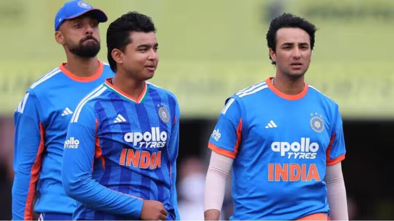 IPL की तरह इंग्लैंड-आयरलैंड में क्यों छक्के नहीं लगा पाए भारतीय बल्लेबाज? IPL की तरह इंग्लैंड-आयरलैंड में क्यों छक्के नहीं लगा पाए भारतीय बल्लेबाज?