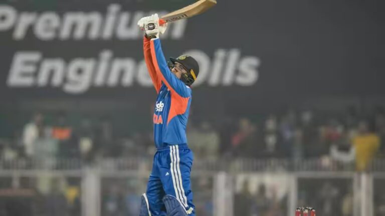 इंग्लैंड के खिलाफ पहले टी20 में छक्कों का महारिकॉर्ड बनाएंगे अभिषेक, इतिहास रचने से बस इतना दूर