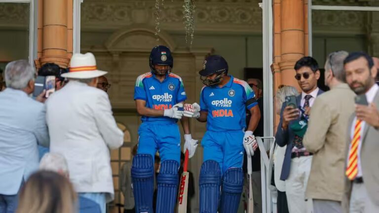 रोहित शर्मा और शुभमन गिल ने मिलकर रच डाला इतिहास, इससे पहले कोई भारतीय नहीं कर पाया ऐसा रोहित शर्मा और शुभमन गिल ने मिलकर रच डाला इतिहास, इससे पहले कोई भारतीय नहीं कर पाया ऐसा