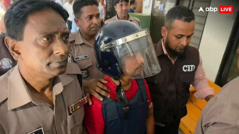 बांग्लादेश में 81 फीट ऊंचे श्रीराम की प्रतिमा बनवाने वाले हरिदास को CID ने किया गिरफ्तार बांग्लादेश में 81 फीट ऊंचे श्रीराम की प्रतिमा बनवाने वाले हरिदास को CID ने किया गिरफ्तार