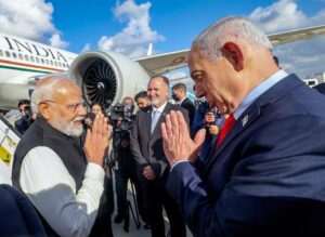 मिडिल ईस्ट तनाव के बीच नेतन्याहू का PM मोदी को फोन, जानें क्या हुई बात मिडिल ईस्ट तनाव के बीच नेतन्याहू का PM मोदी को फोन, जानें क्या हुई बात