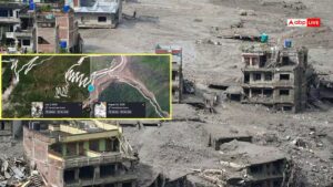 नेपाल की भोटेकोसी नदी में जलप्रलय, देखें बाढ़ से पहले और बाद की तस्वीरें नेपाल की भोटेकोसी नदी में जलप्रलय, देखें बाढ़ से पहले और बाद की तस्वीरें