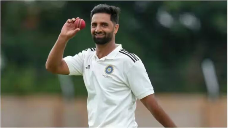 ‘बारामूला एक्सप्रेस’ टीम इंडिया में शामिल, पहली बार भारतीय टीम में मिला मौका ‘बारामूला एक्सप्रेस’ टीम इंडिया में शामिल, पहली बार भारतीय टीम में मिला मौका
