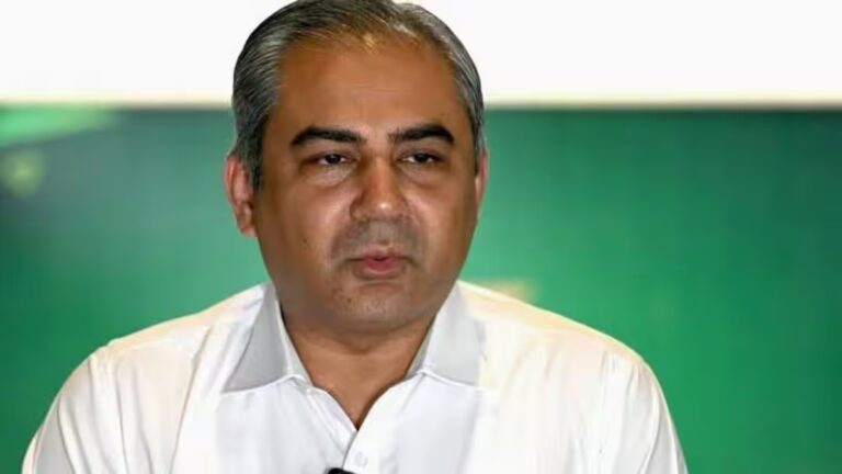 PCB चीफ मोहसिन नकवी ने 7 खिलाड़ी और 2 कोच बदलने पर तोड़ी चुप्पी PCB चीफ मोहसिन नकवी ने 7 खिलाड़ी और 2 कोच बदलने पर तोड़ी चुप्पी